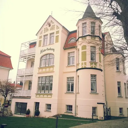 Hubertusburg 호텔 Ostseebad Kühlungsborn